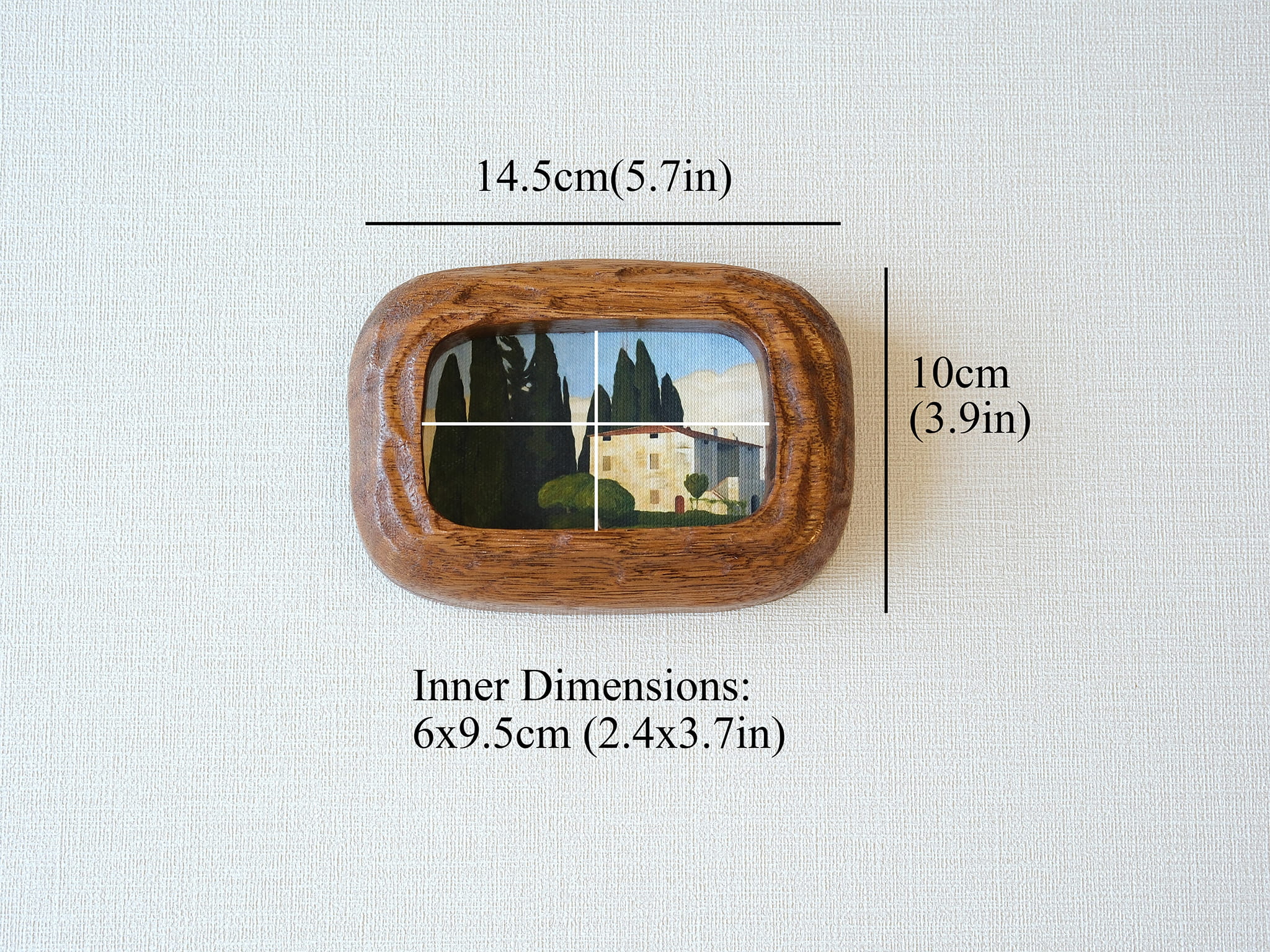 Size guide for the walnut wood frame showing outer dimensions 14.5x10cm and inner art size 6x9.5cm.