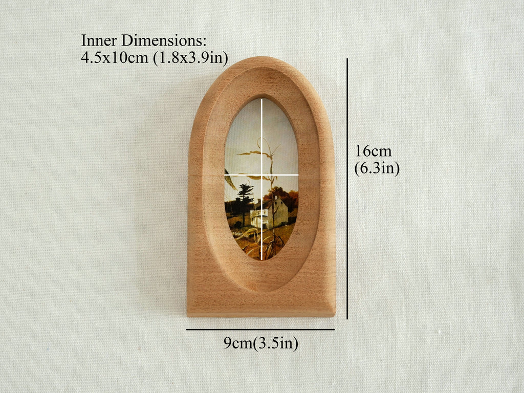 Dimensions for arched frame: 16x9cm outer size, with a 4.5x10cm inner window for vertical artwork.