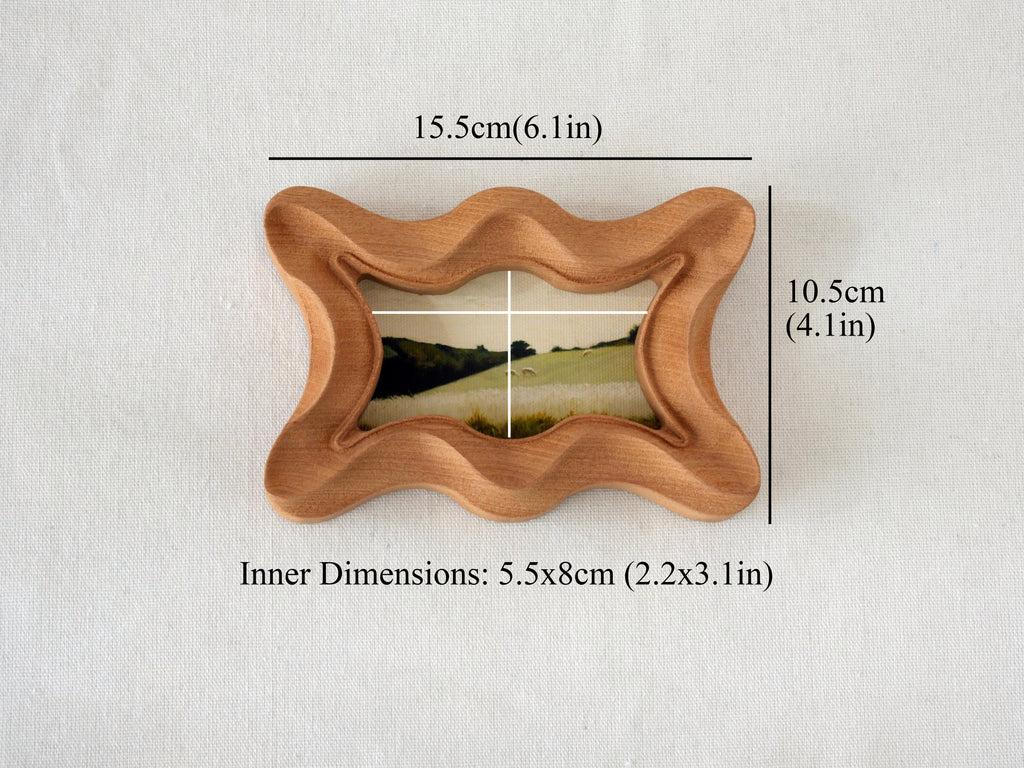 Dimensions for the wave frame: 15.5x10.5cm outer size, with a 5.5x8cm inner window for landscape artwork.
